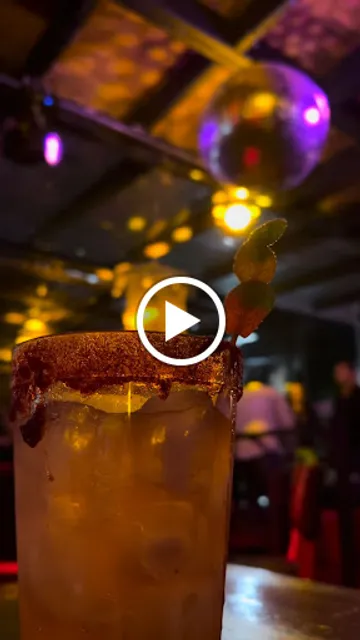 La Venenosa // Cerveza & Drinks