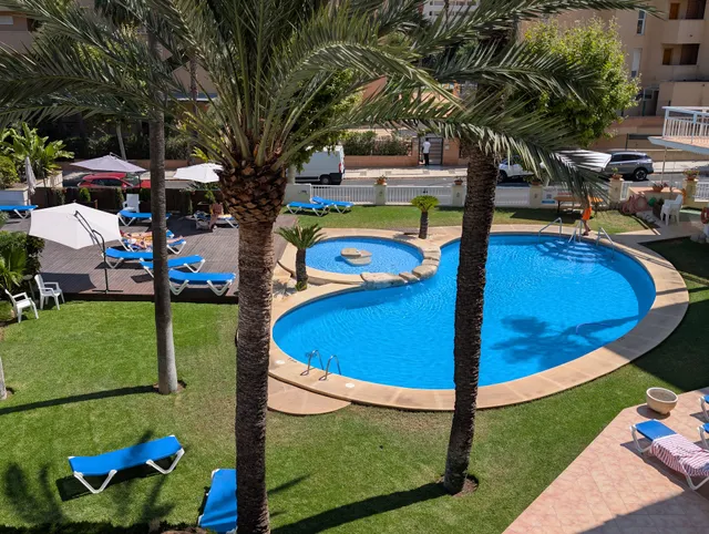 Aparthotel La Colina Beach