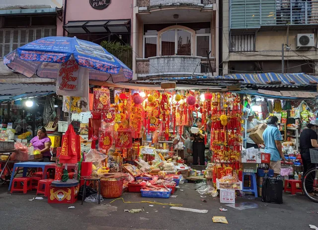 Ton That Dam Old Market