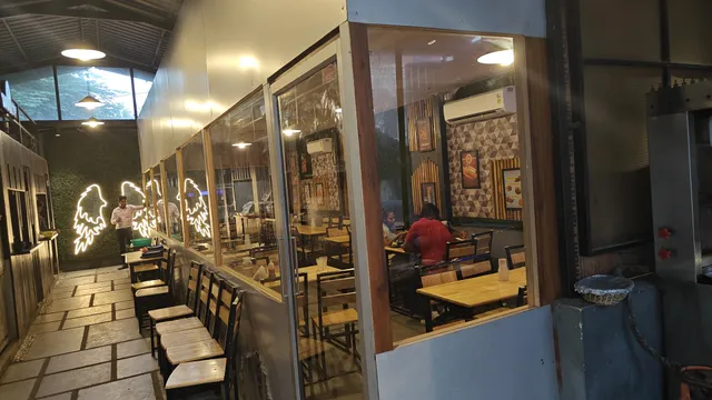 CENTRAL THE FOOD COURT