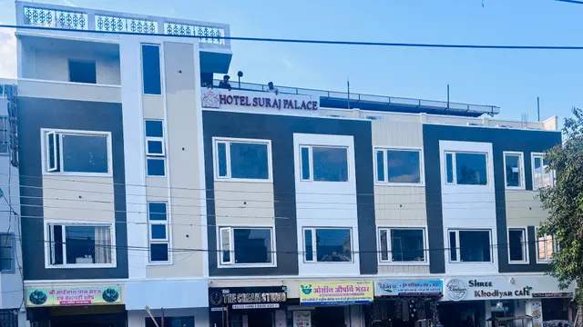 HOTEL SURAJ PALACE