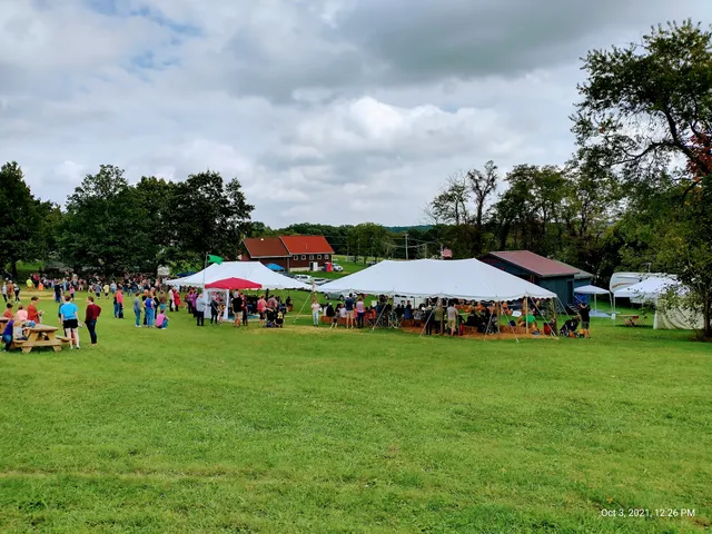 Delmont Apple 'n Arts Festival