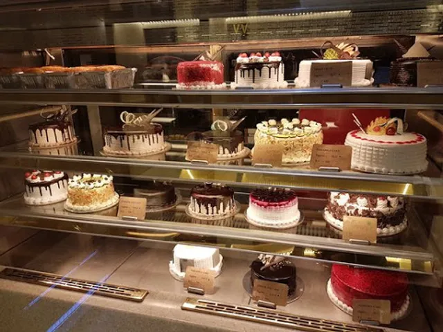 Pizzano Restaurant & Bakery