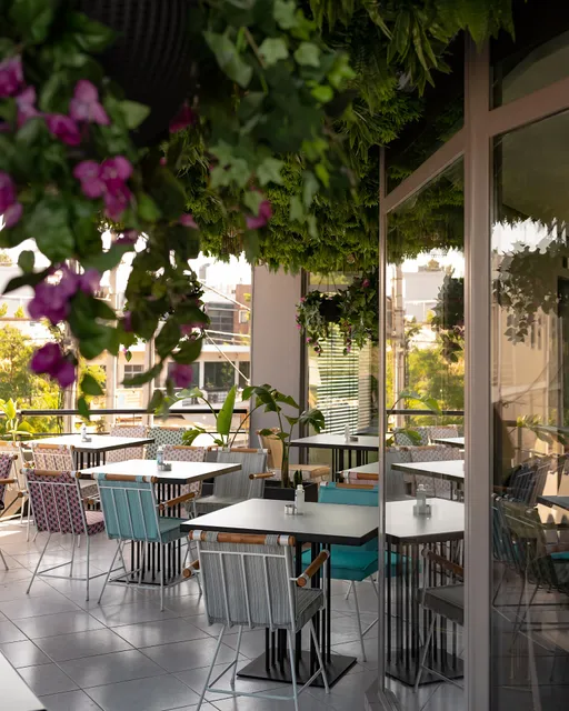 Con Voi Brunch - Burgers & Cocktails