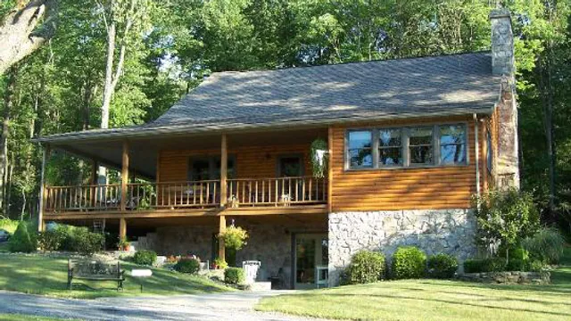 Road Less Traveled Bed and Breakfast