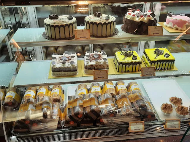 Holland Bakery Pallangga