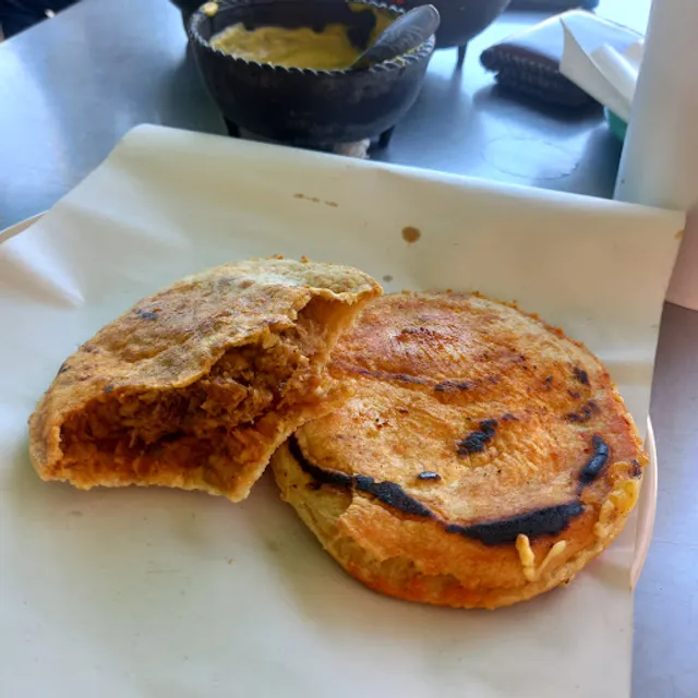 Gorditas al carbon Mayito