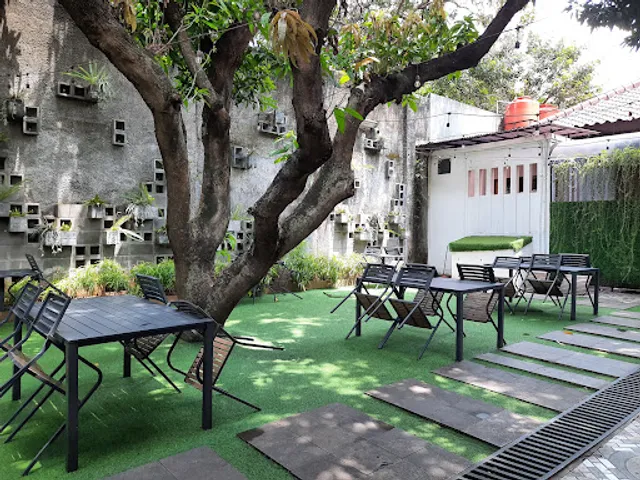 Bebek Kaleyo Cilandak