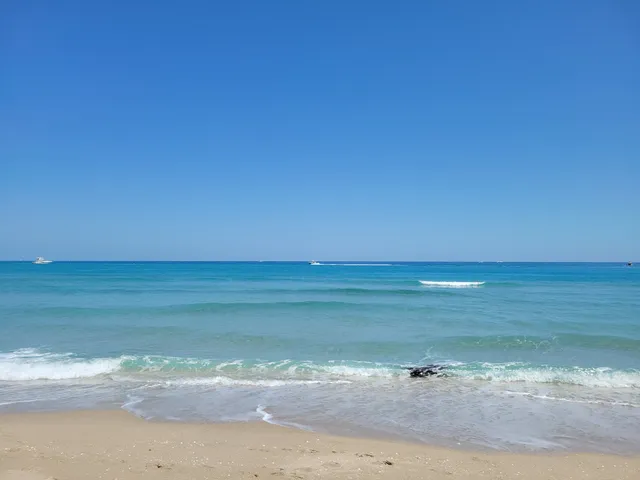 Clarke Avenue Public Beach Access