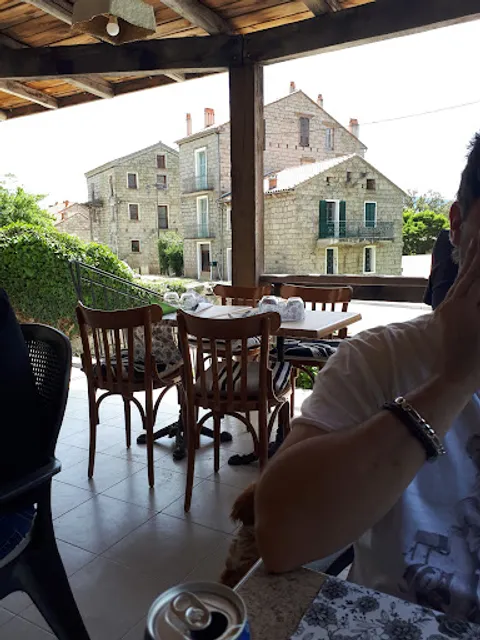 A Piazzetta Café-Restaurant