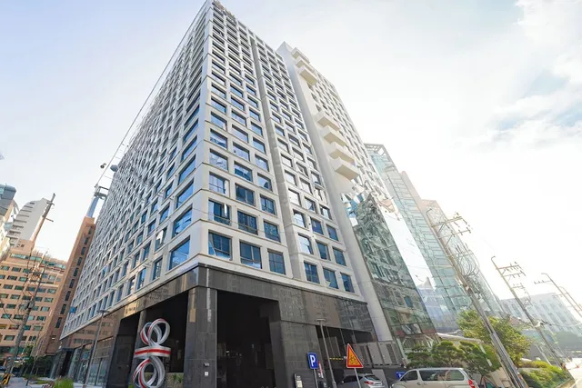 르컬렉티브 강남 예술의전당 로이움 LeCollective Gangnam SAC Roium