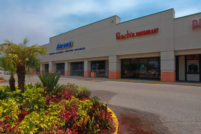 Peach's Restaurant - Bee Ridge