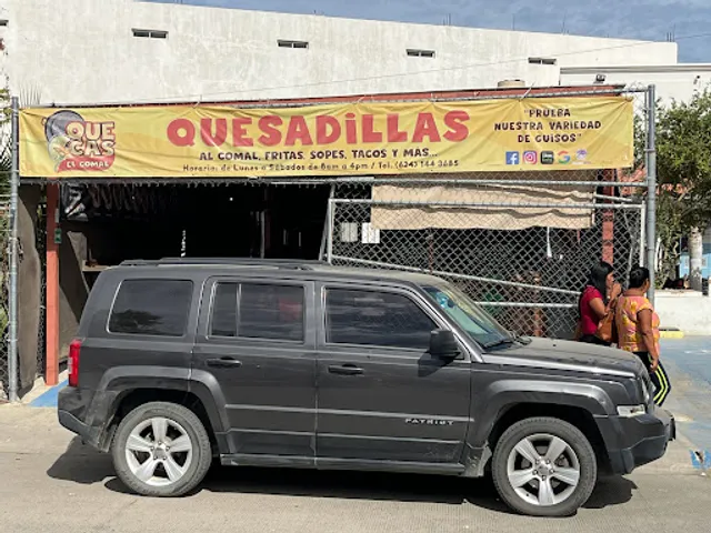 QUECAS EL COMAL