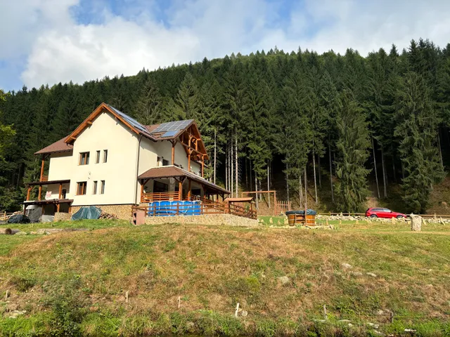 Pensiunea Poiana Tibles