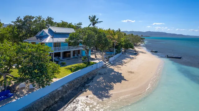 Villas Arena Beach Front