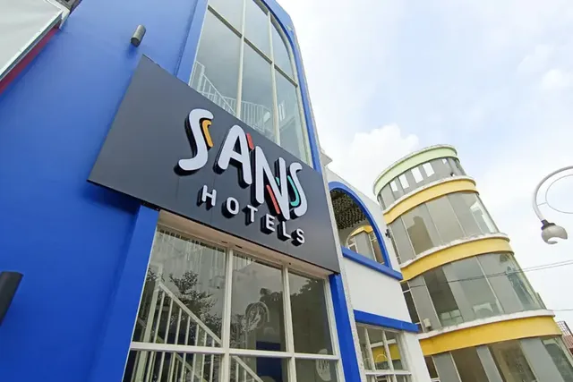 Sans Hotel La Vida Malang
