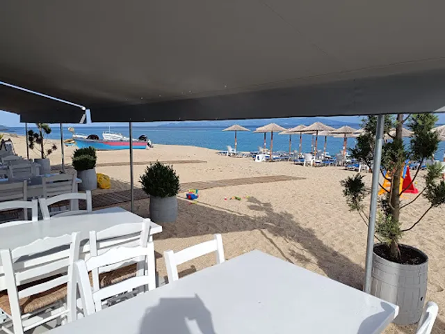 Kapetanios See Food - cafe