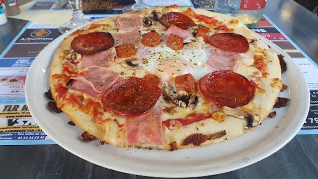 Le Central bar restaurant