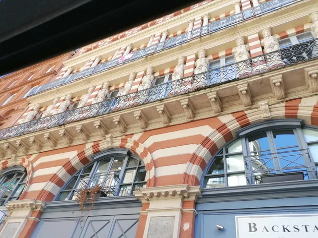 Backstage Vintage Store