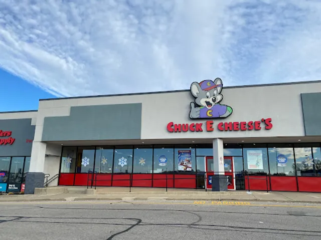 Chuck E. Cheese