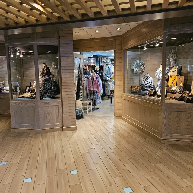 The Coeur d’Alene Resort Logo Shop