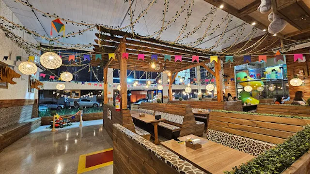 Mundo Animal Lanchonete Temática Foz do Iguaçu - Comidas e Bebidas