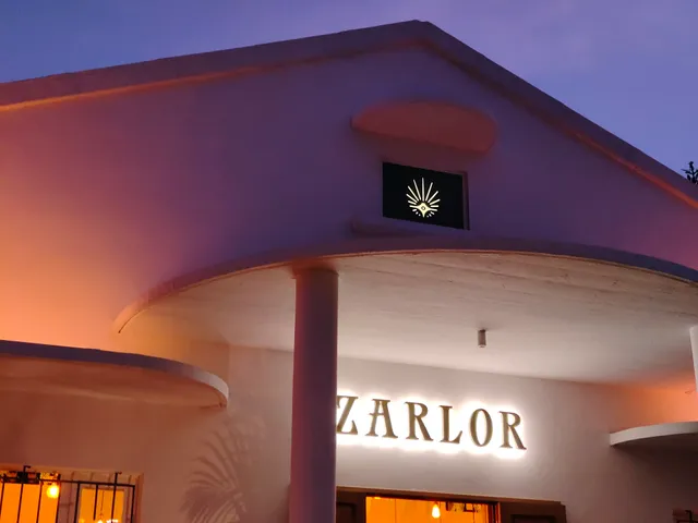 LE ZARLOR