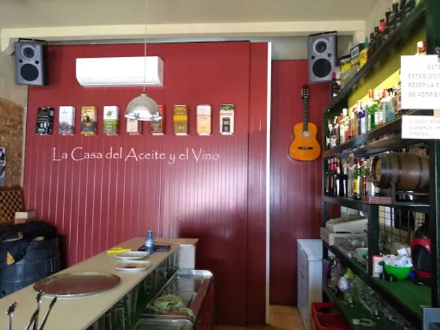 LA CASA DEL ACEITE Y EL VINO