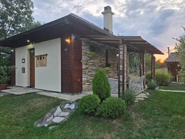 Ranch Terzic Cottage with a pool