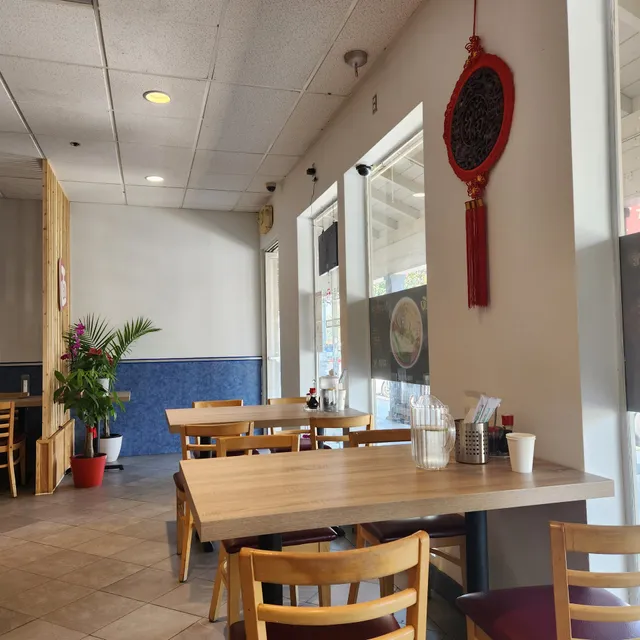 Chong Qing Noodle（表姐重庆面馆）