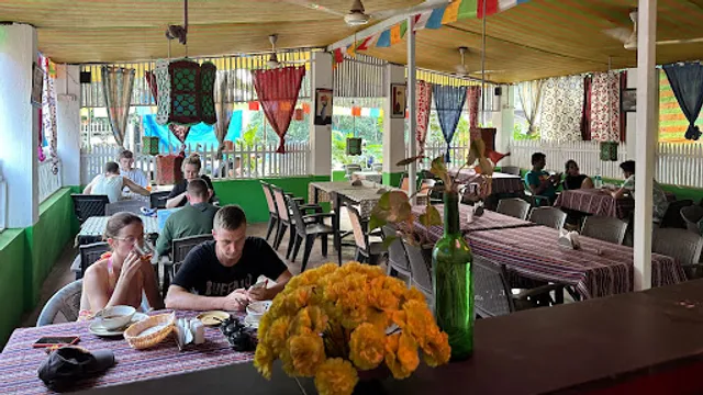 Everest Restaurant&bar