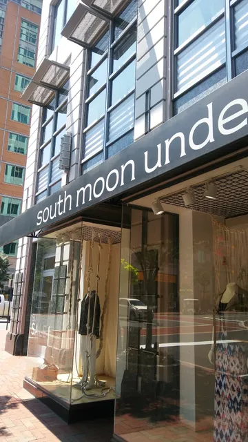 South Moon Under