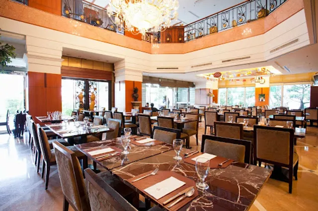 繽紛西餐廳 The Vivid Western Restaurant