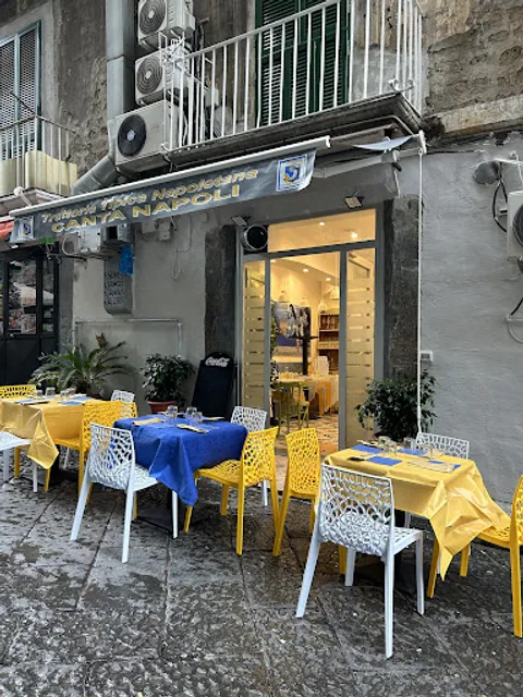 Trattoria canta napoli