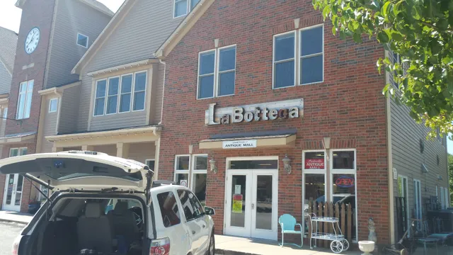 The Parkville Antique Mall