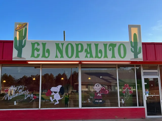 El Nopalito