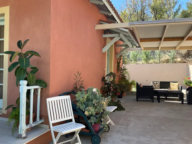 Mihaila Seaside Village