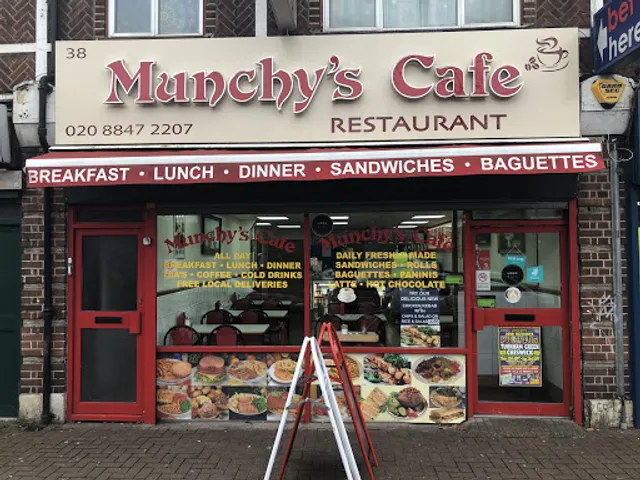 Munchy's Cafe & Burger Bar