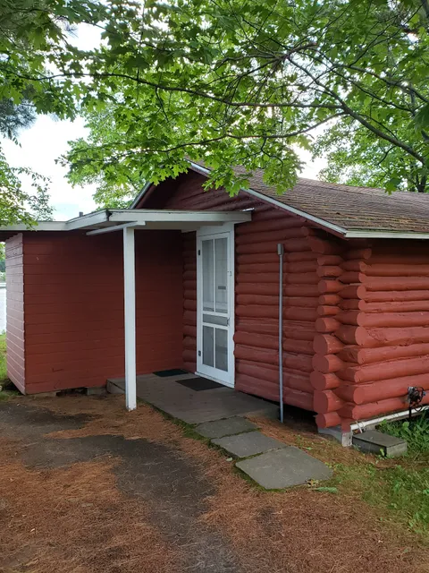 Ward's Balsam Beach Resort