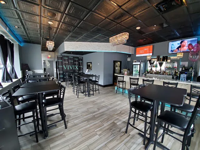 Vivix Restaurant & Lounge