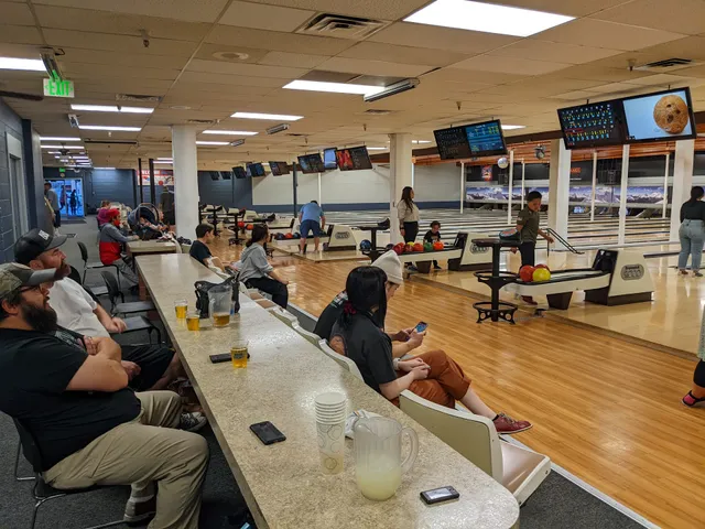 Valley Bowling Lanes