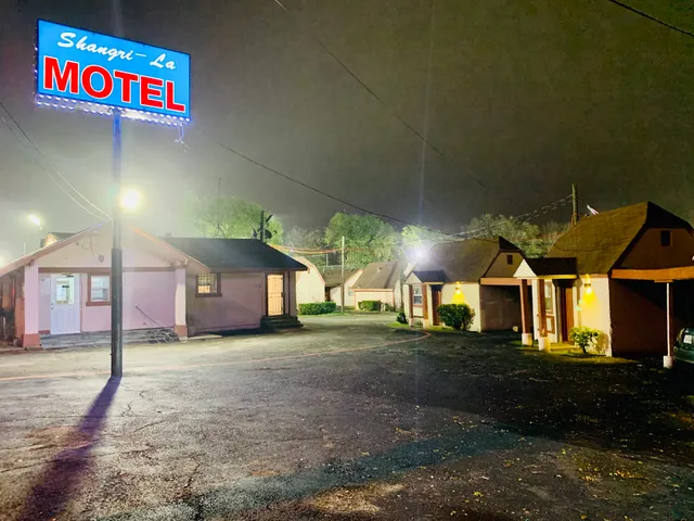 Shangri-La Motel
