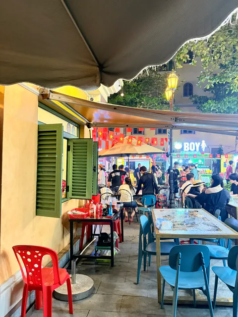 Octopus Island Restaurant - Night Market Sunset town