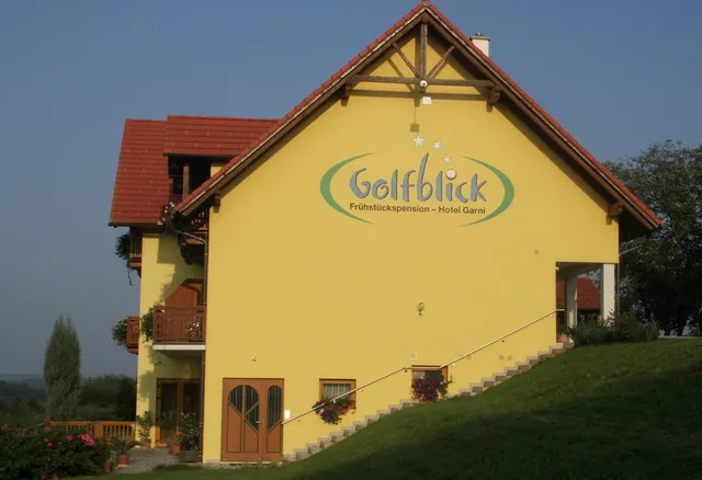 Golfblick - Kunstcafe-Rooms Stegersbach