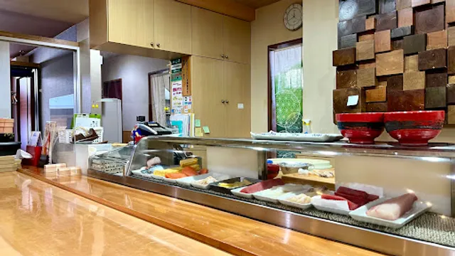 季節料理と蝦夷前鮨・丸喜