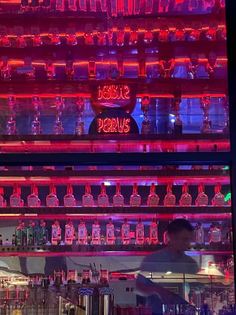 Perry's (Linle Road Branch)