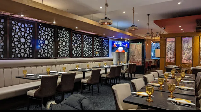 Mumbai Madness Hayes