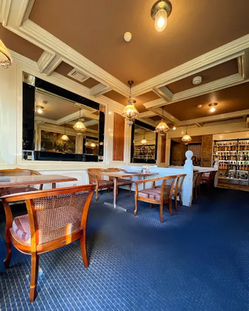 八勝亭オリエント波止浜店