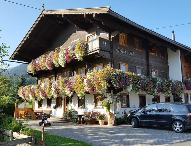 Weberhof Reitstall Ferienwohnungen