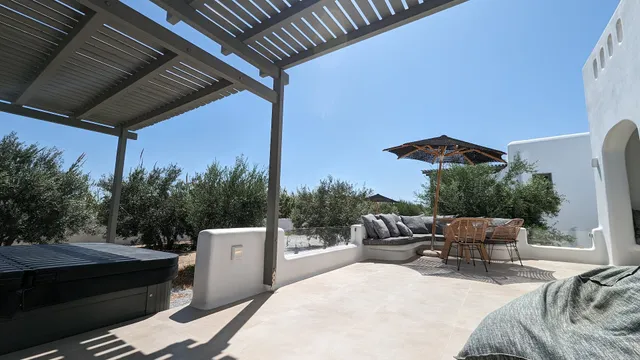 Arsenis Luxury Villas